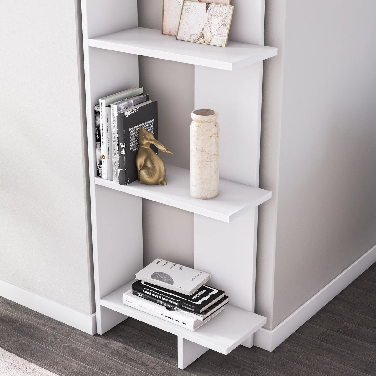 Before and after corner transformation with Alice bookcase